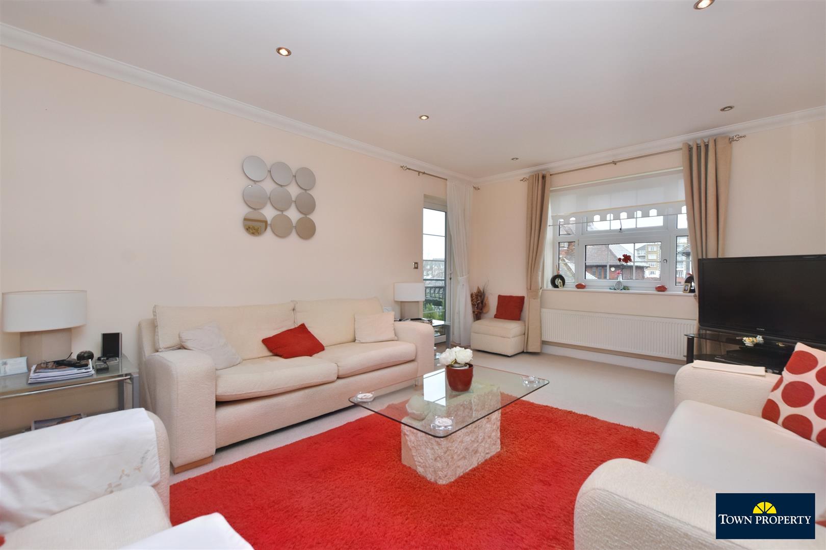 Property Details for Christchurch Place Eastbourne BN23 5AP Town Property Estate Agents